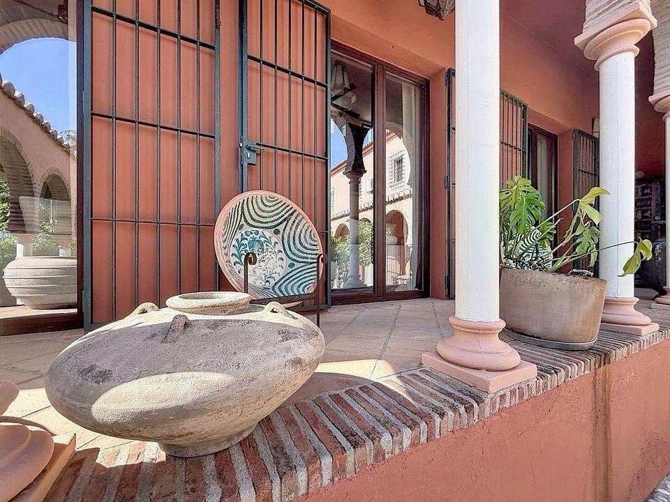 5 Bed Detached Villa in Comares