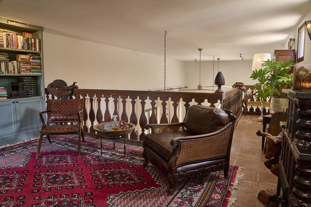 5 Bed Detached Villa in Comares