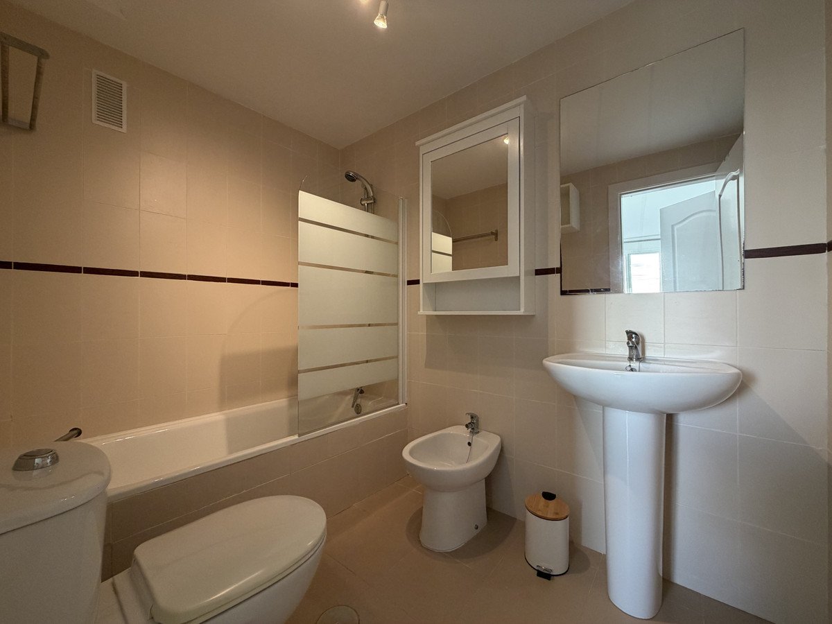 2 Bed Penthouse in Doña Julia