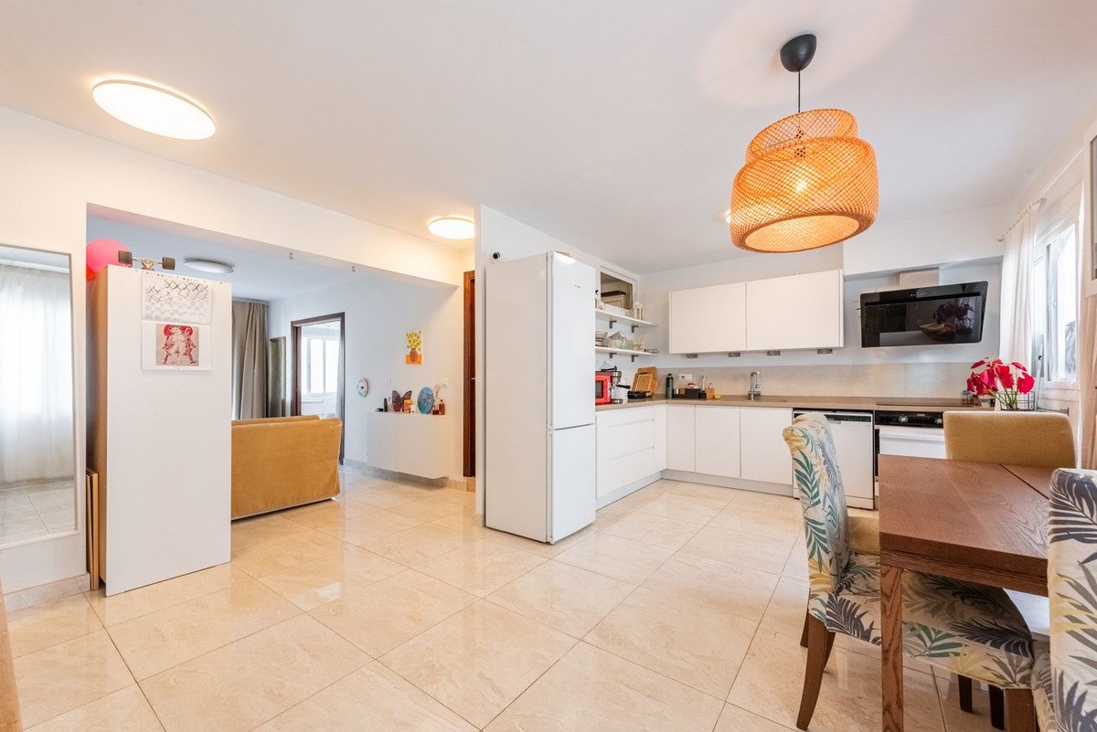 1 Bed Top Floor Apartment in Estepona