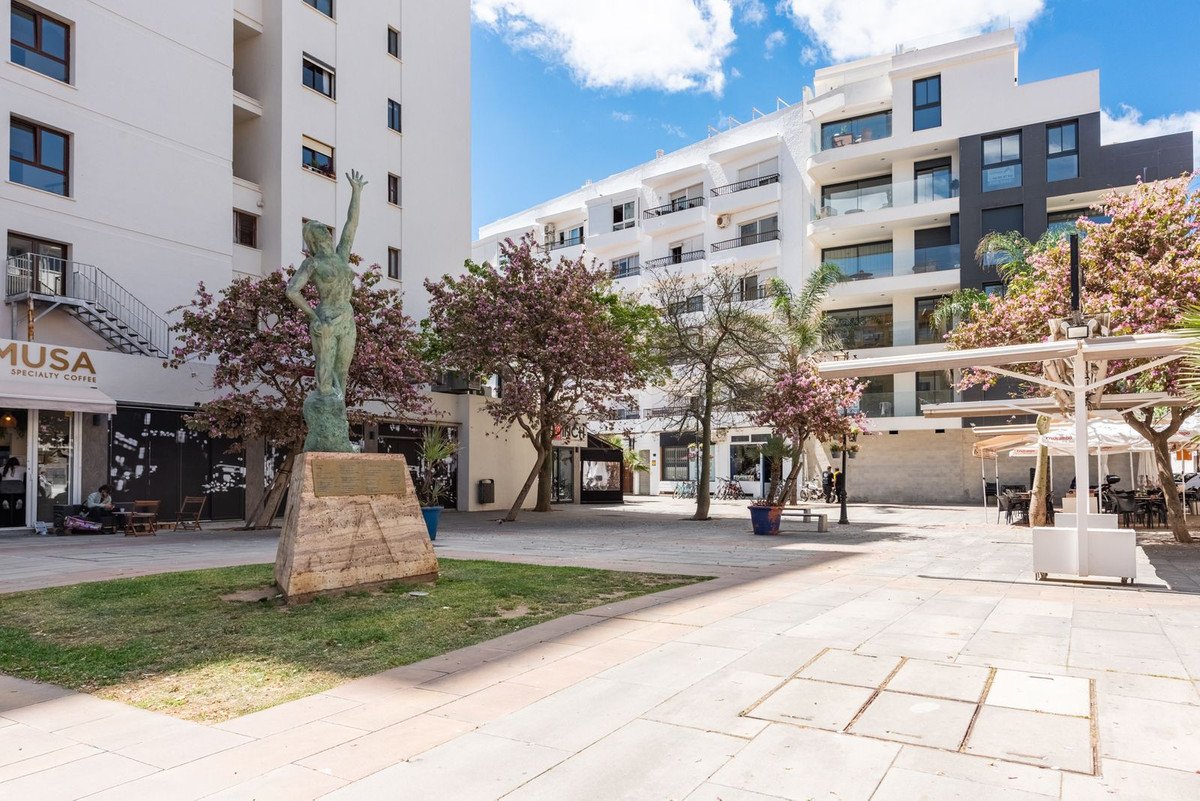 1 Bed Top Floor Apartment in Estepona