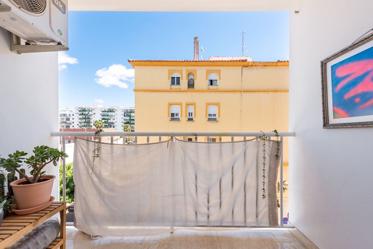 1 Bed Top Floor Apartment in Estepona