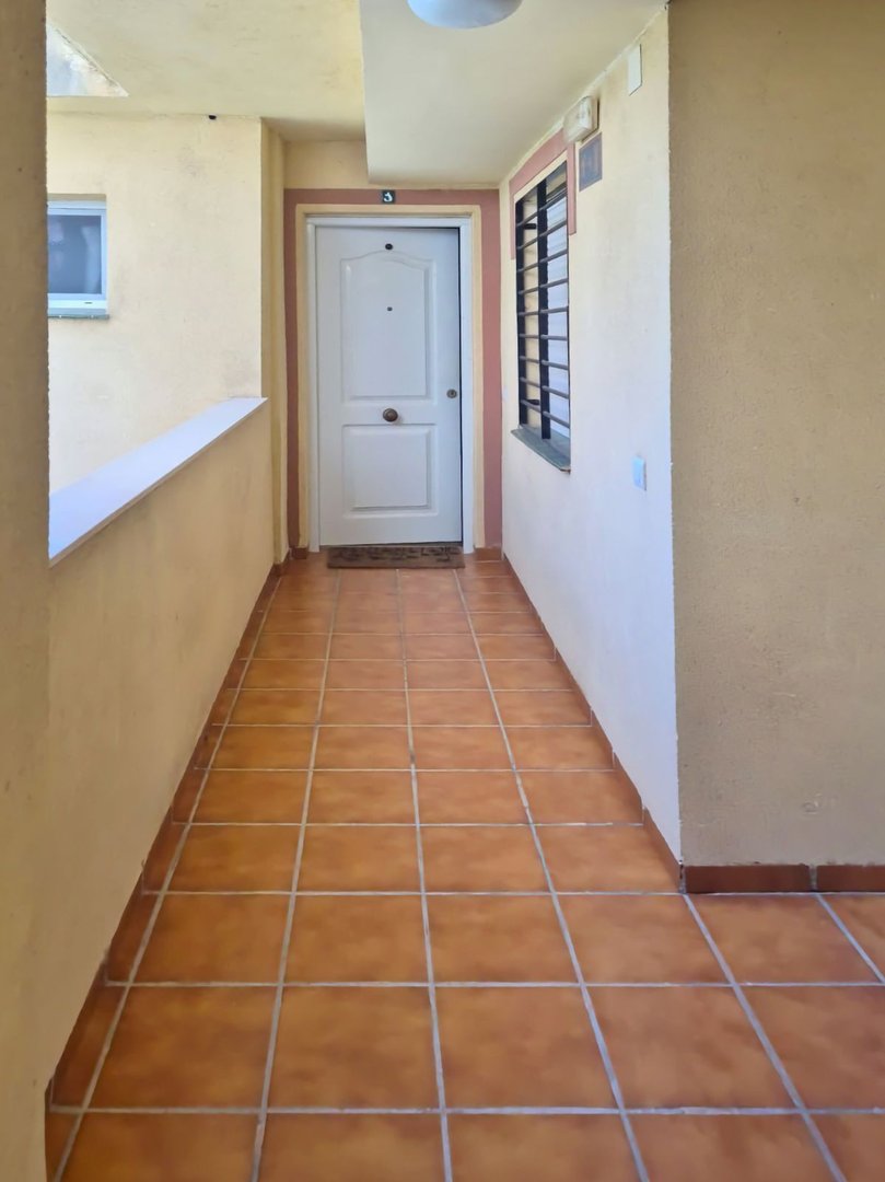 2 Bed Top Floor Apartment in Riviera del Sol