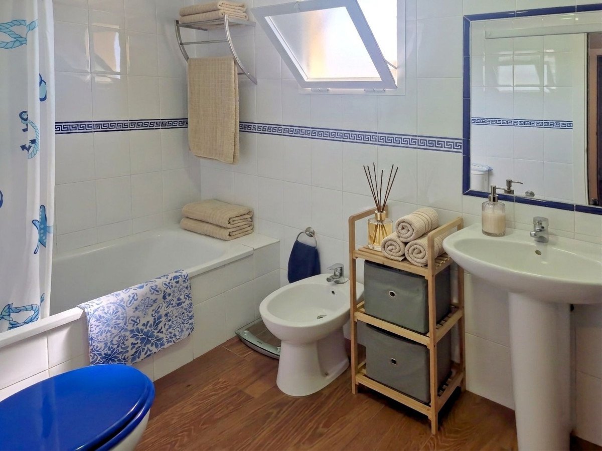 2 Bed Top Floor Apartment in Riviera del Sol