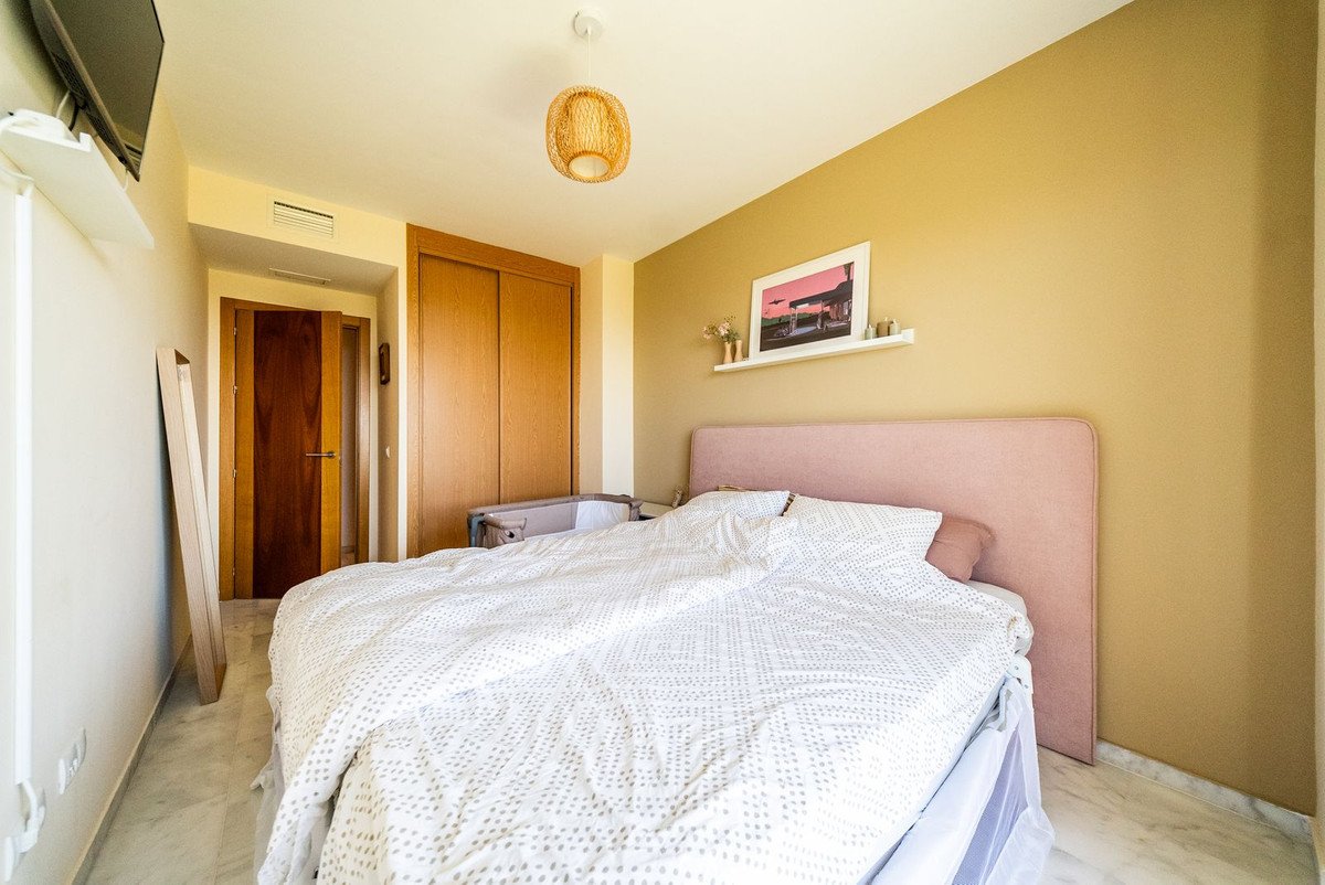 3 Bed Middle Floor Apartment in Riviera del Sol