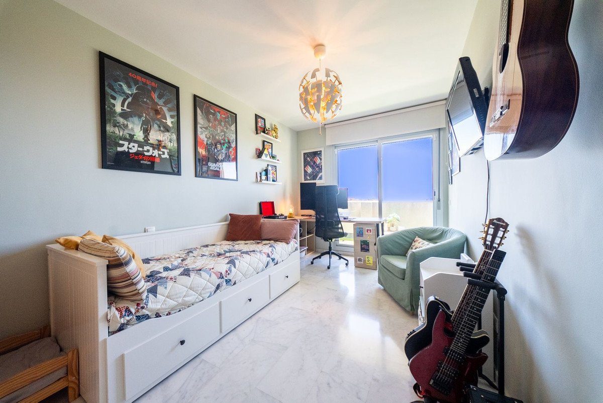 3 Bed Middle Floor Apartment in Riviera del Sol