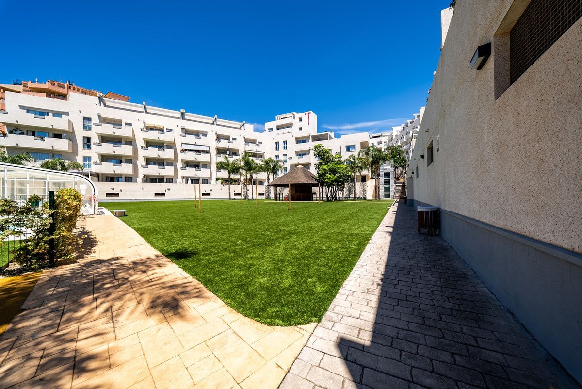 3 Bed Middle Floor Apartment in Riviera del Sol