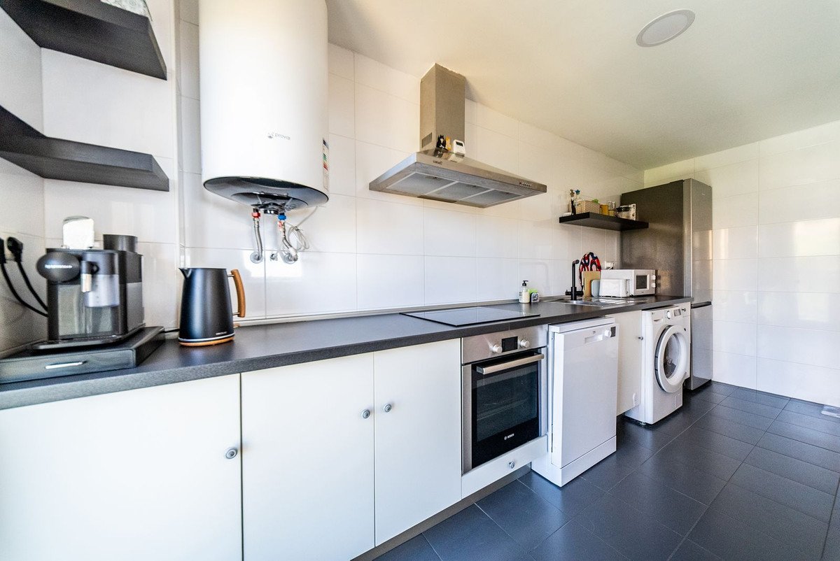 3 Bed Middle Floor Apartment in Riviera del Sol