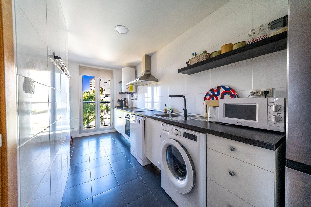 3 Bed Middle Floor Apartment in Riviera del Sol