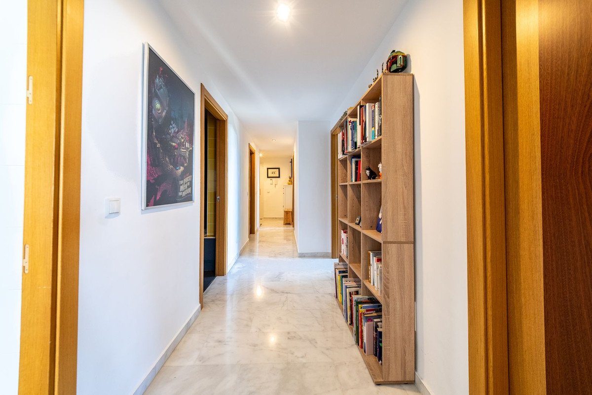 3 Bed Middle Floor Apartment in Riviera del Sol