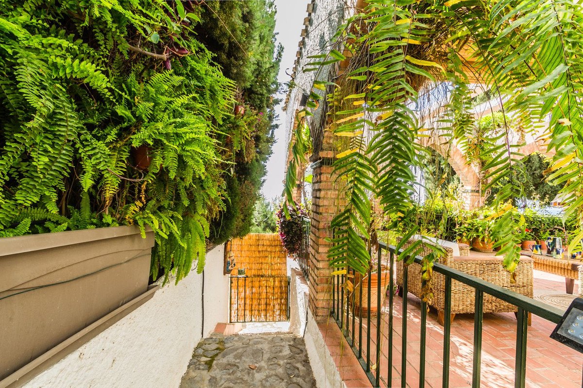 3 Bed Detached Villa in Almuñecar
