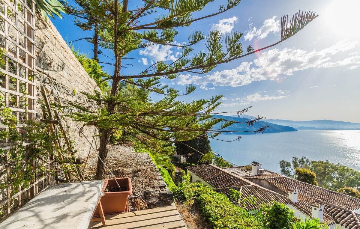 3 Bed Detached Villa in Almuñecar