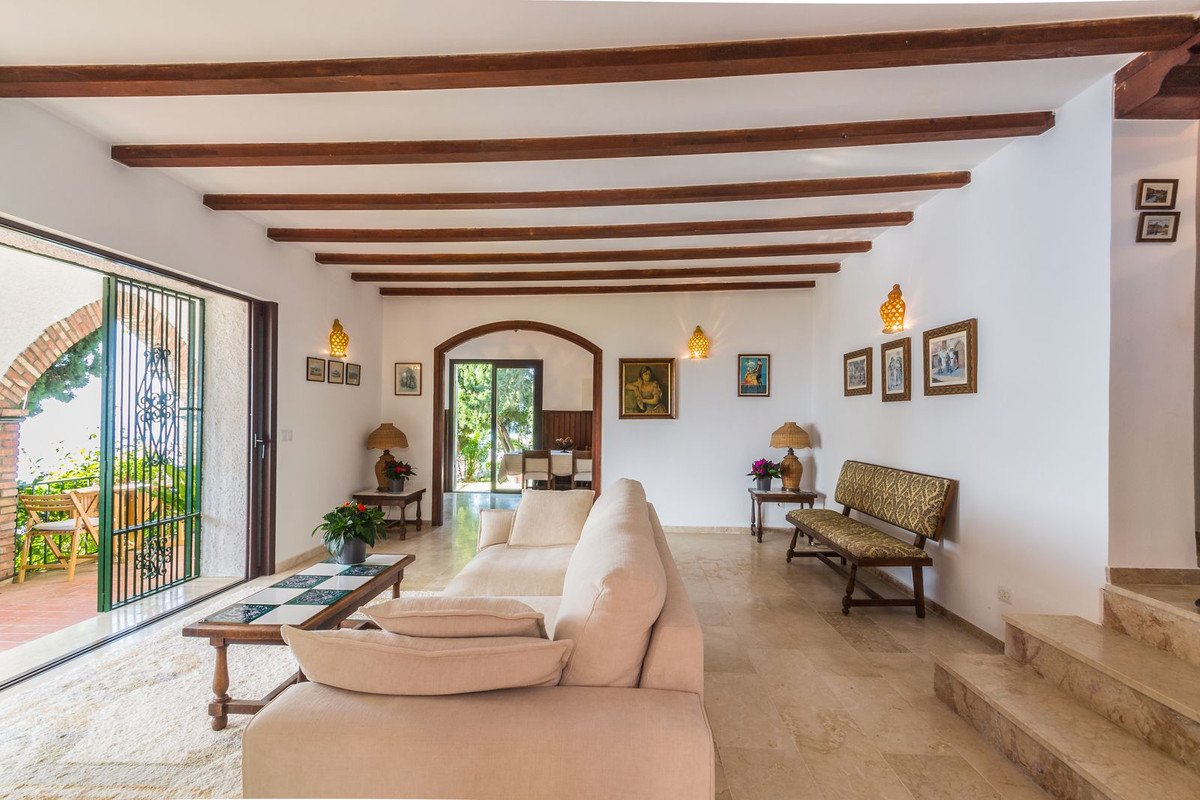 3 Bed Detached Villa in Almuñecar