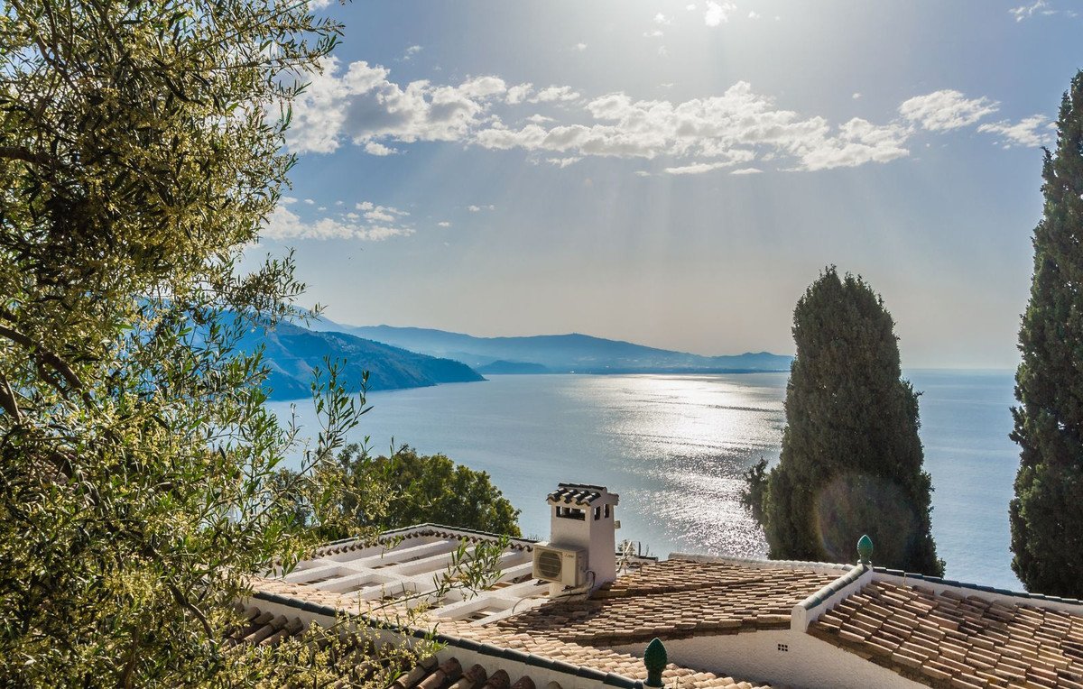 3 Bed Detached Villa in Almuñecar