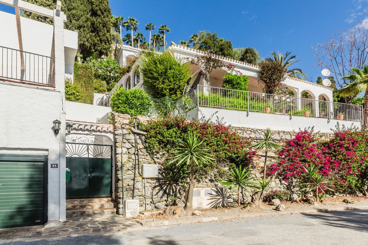 3 Bed Detached Villa in Almuñecar