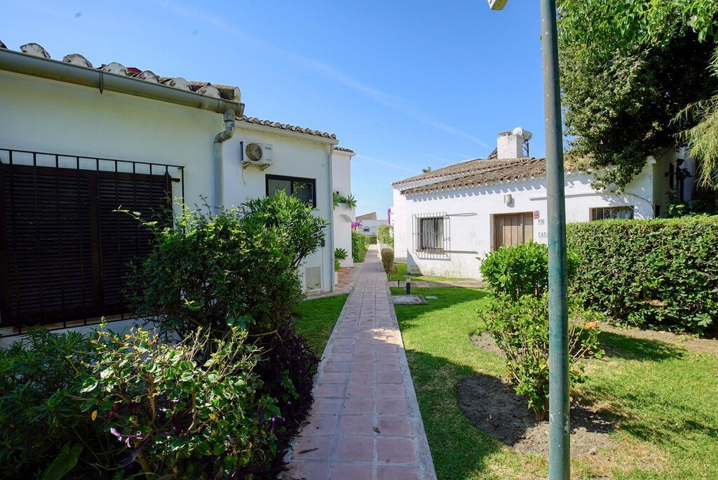 2 Bed Detached Villa in Estepona