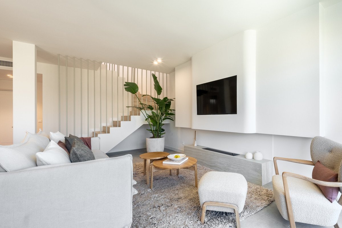 3 Bed Duplex in Benahavís