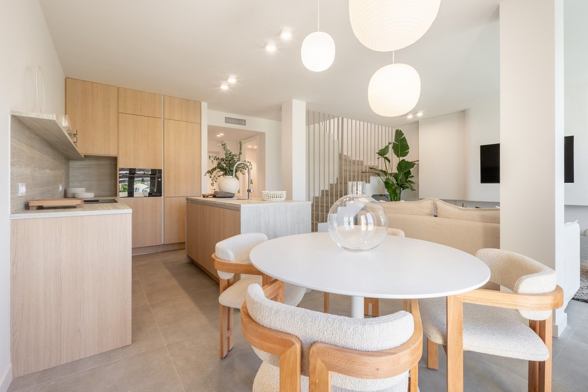 3 Bed Duplex in Benahavís
