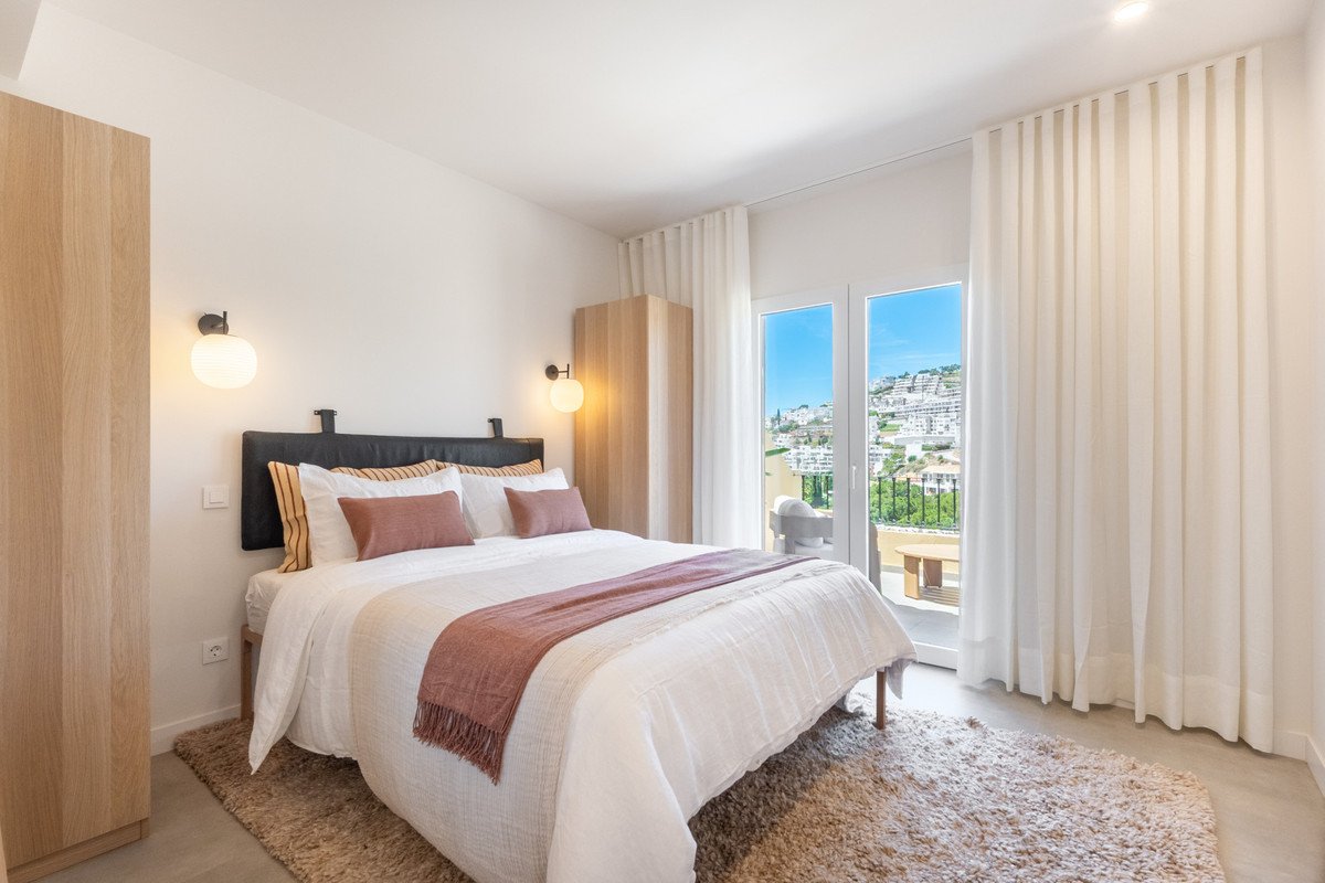 3 Bed Duplex in Benahavís