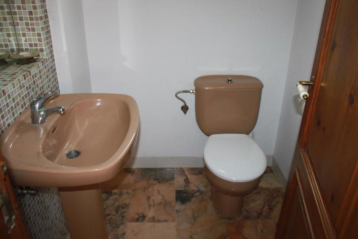 4 Bed Detached Villa in La Herradura