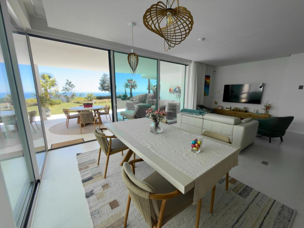 3 Bed Ground Floor Apartment in Marbella