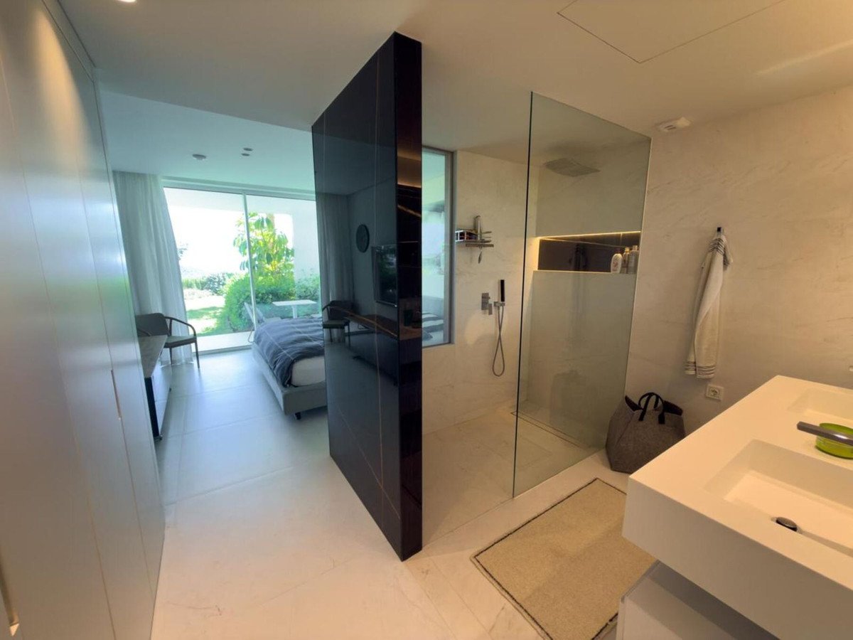 3 Bed Ground Floor Apartment in Marbella