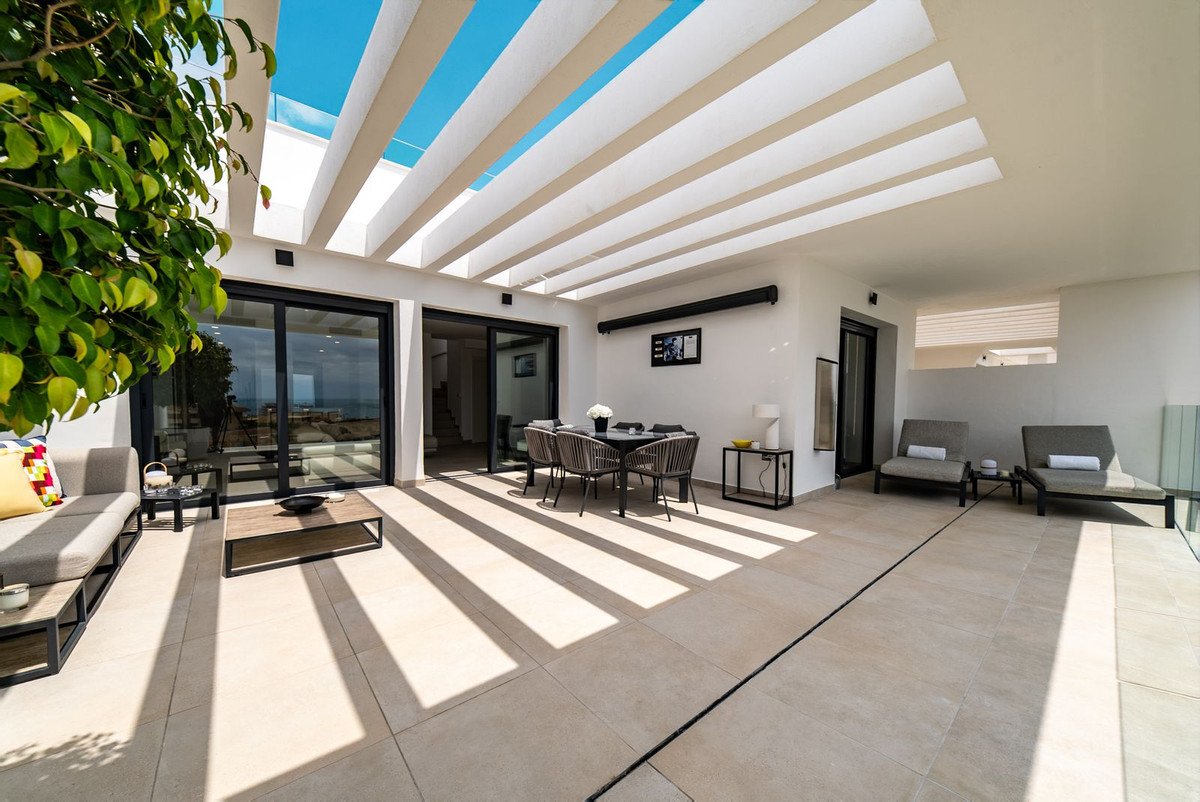 3 Bed Penthouse Duplex in Carvajal
