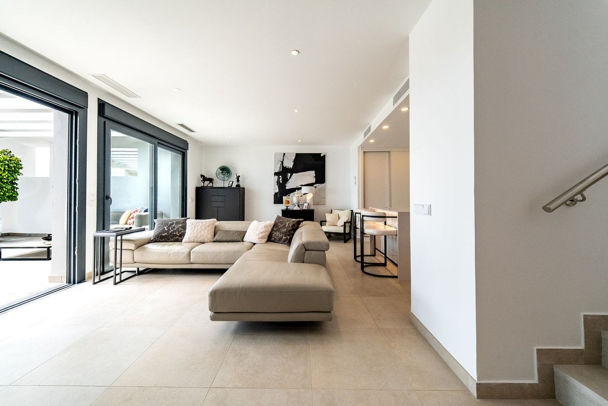 3 Bed Penthouse Duplex in Carvajal