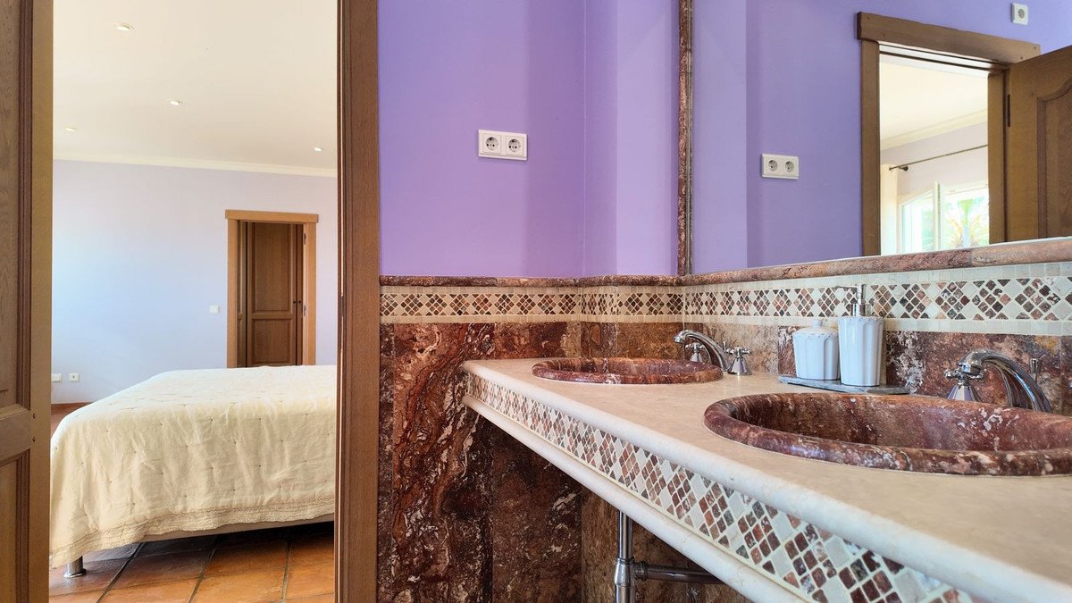 6 Bed Finca - Cortijo in Mijas