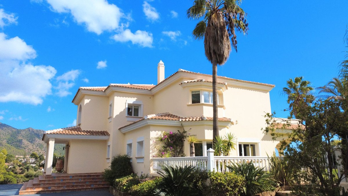 6 Bed Finca - Cortijo in Mijas