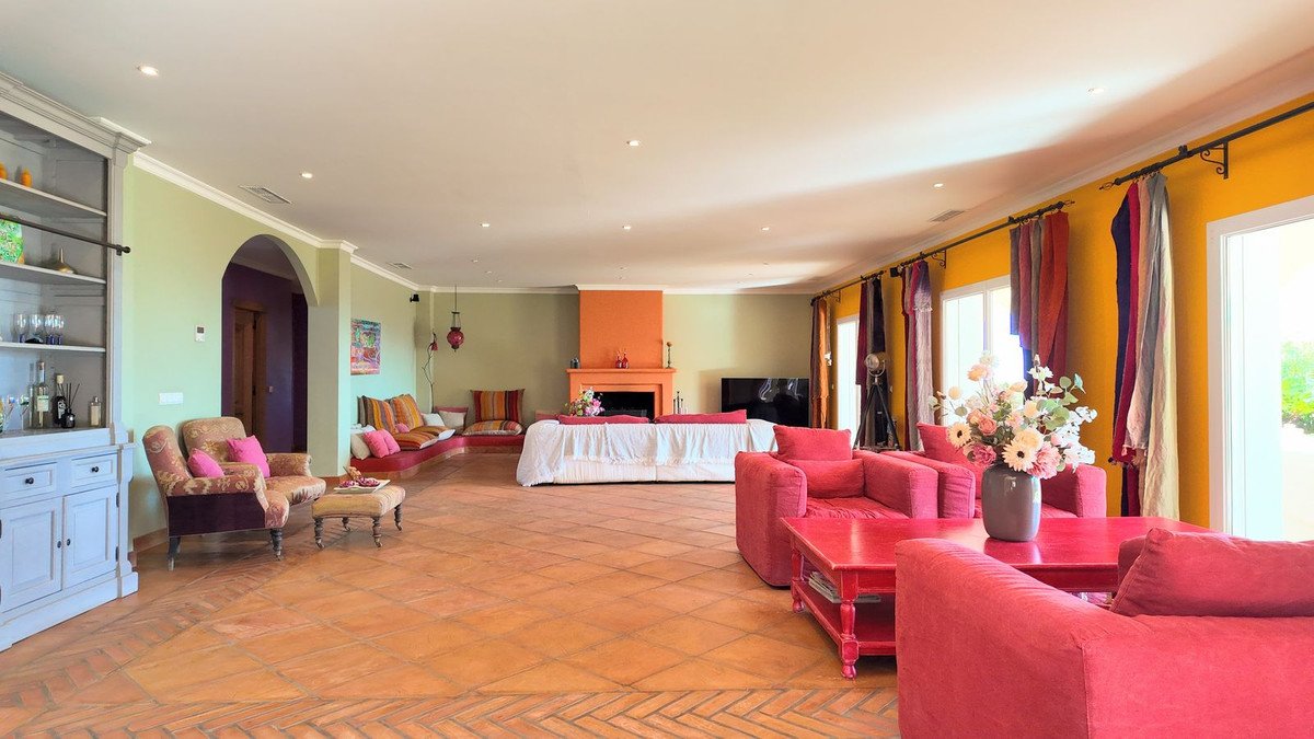 6 Bed Finca - Cortijo in Mijas
