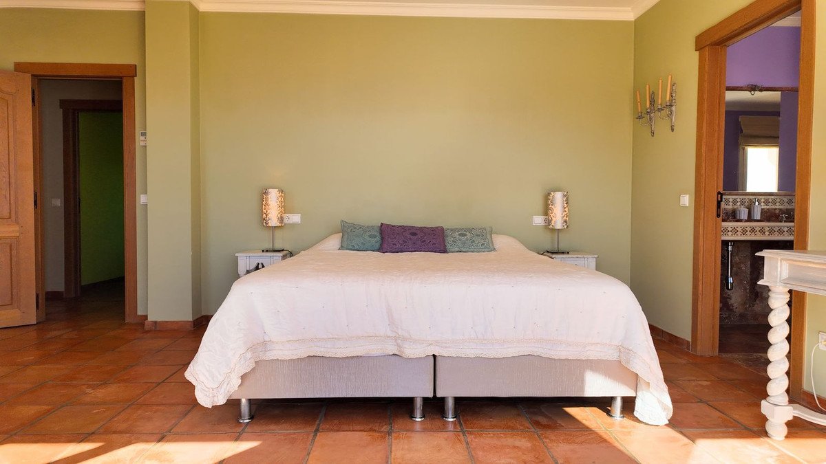 6 Bed Finca - Cortijo in Mijas