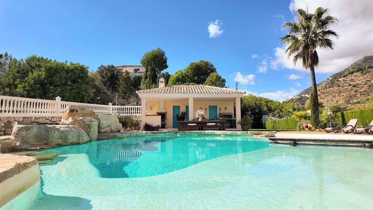 6 Bed Finca - Cortijo in Mijas