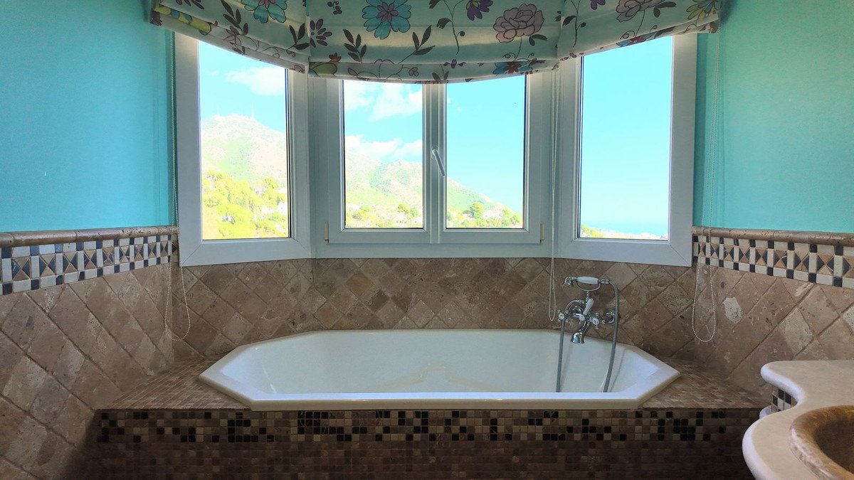 6 Bed Finca - Cortijo in Mijas