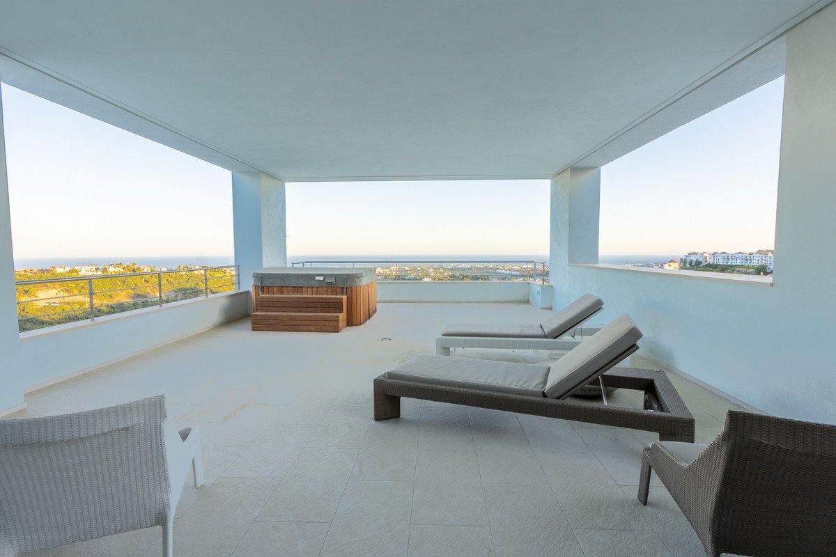 12 Bed Detached Villa in Benahavís