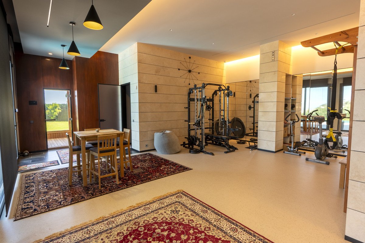 12 Bed Detached Villa in Benahavís