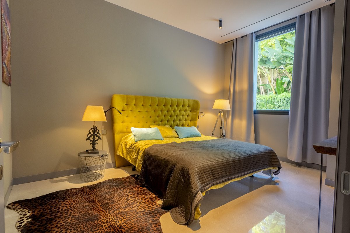 12 Bed Detached Villa in Benahavís