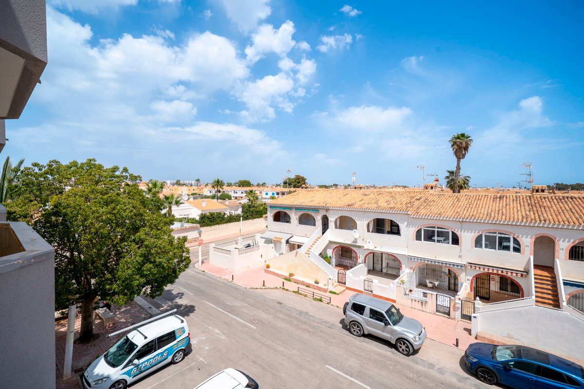 1 Bed Middle Floor Apartment in Cabo Roig