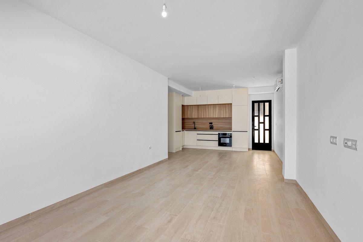 2 Bed Ground Floor Apartment in San Miguel