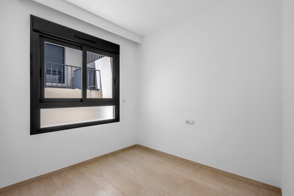 2 Bed Ground Floor Apartment in San Miguel