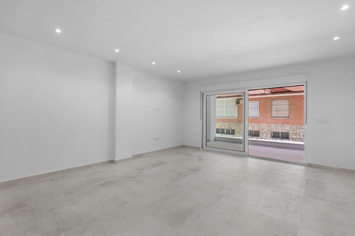 3 Bed Ground Floor Apartment in Torrevieja