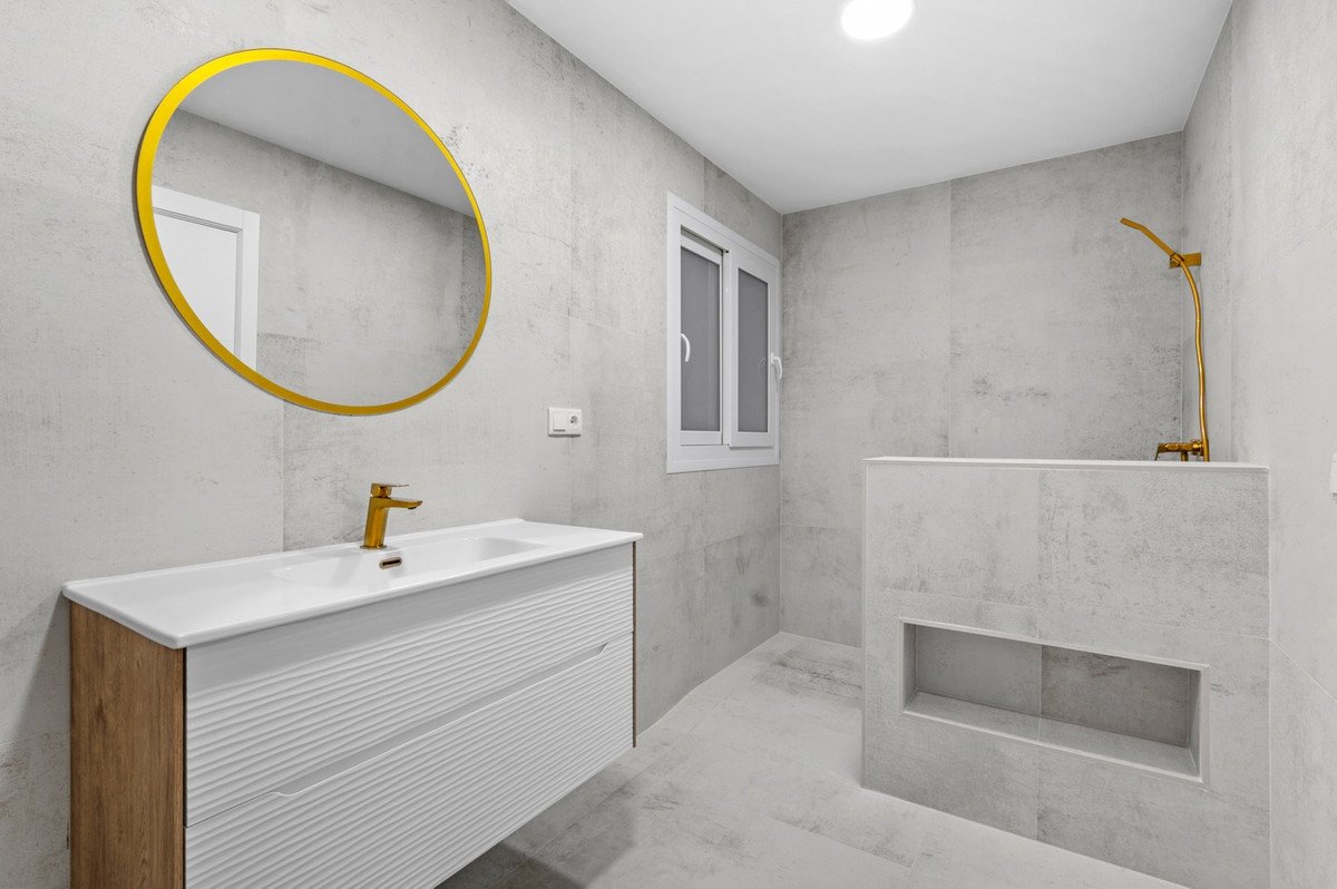 3 Bed Ground Floor Apartment in Torrevieja