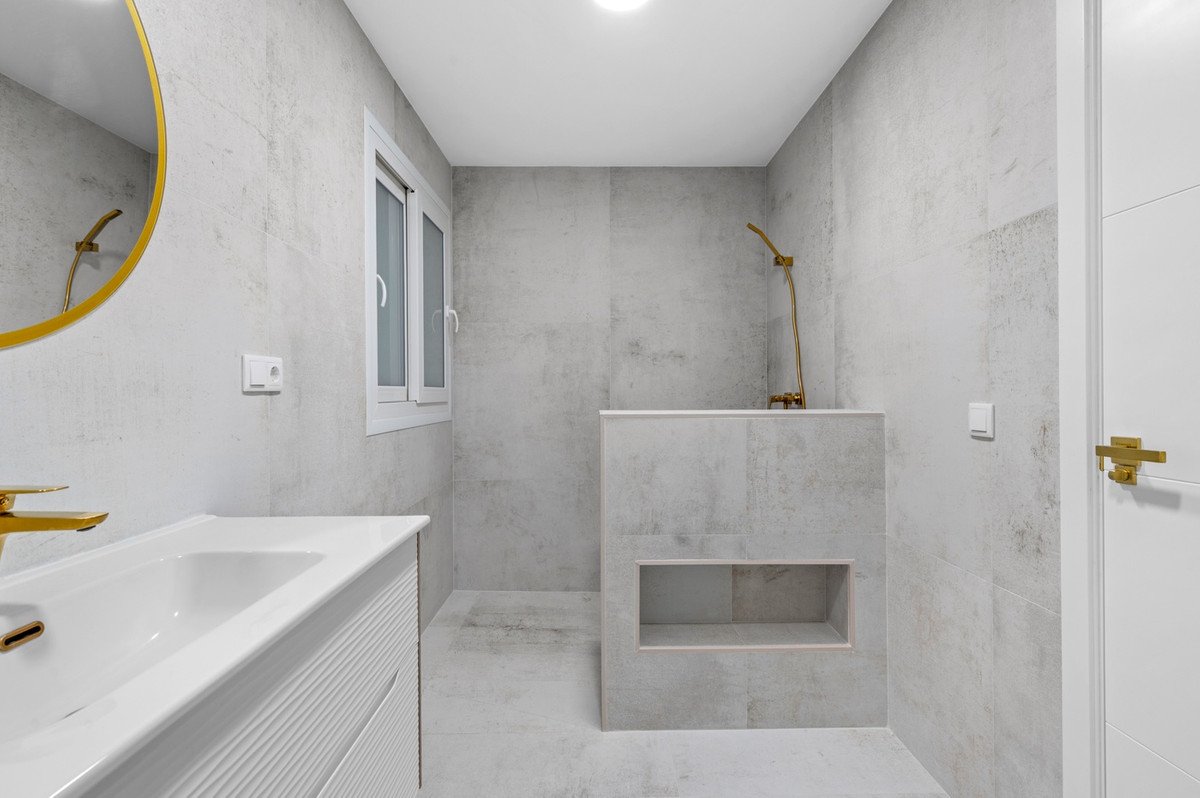 3 Bed Ground Floor Apartment in Torrevieja