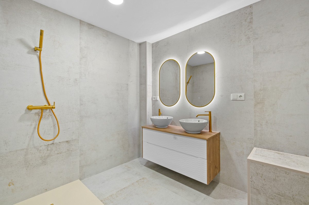 3 Bed Ground Floor Apartment in Torrevieja