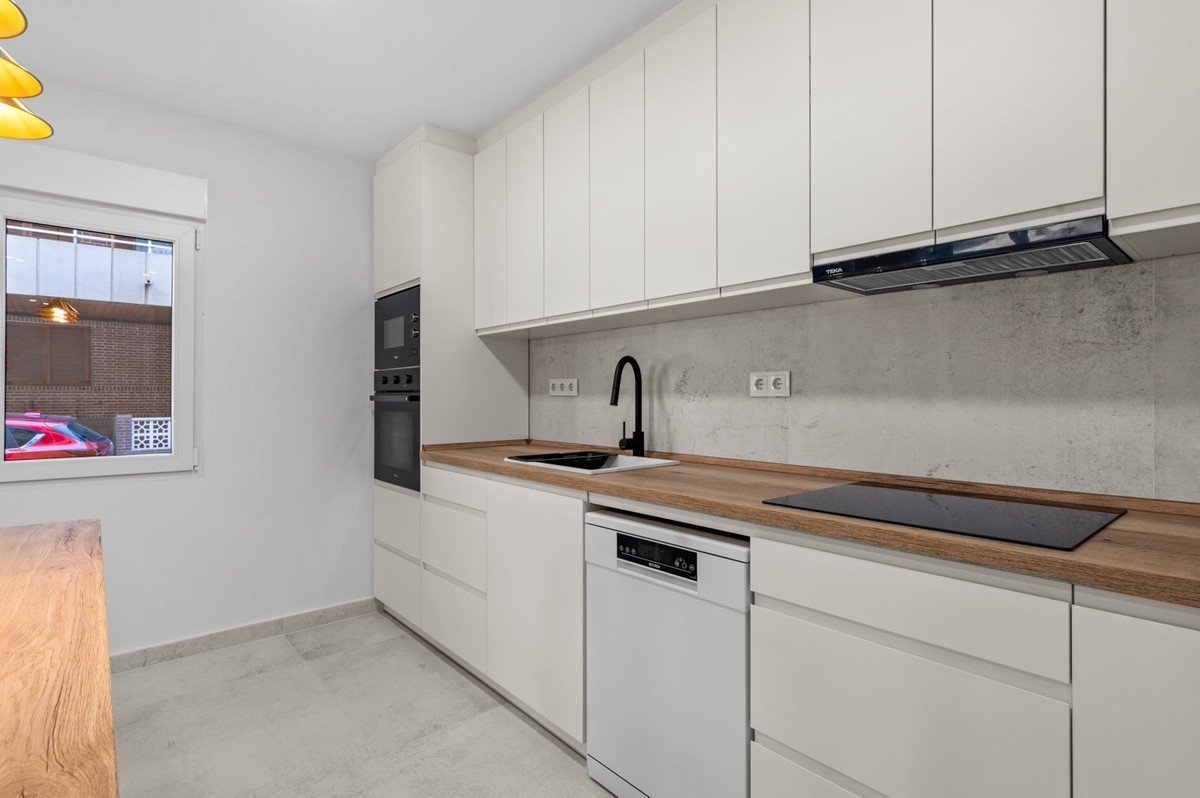 3 Bed Ground Floor Apartment in Torrevieja