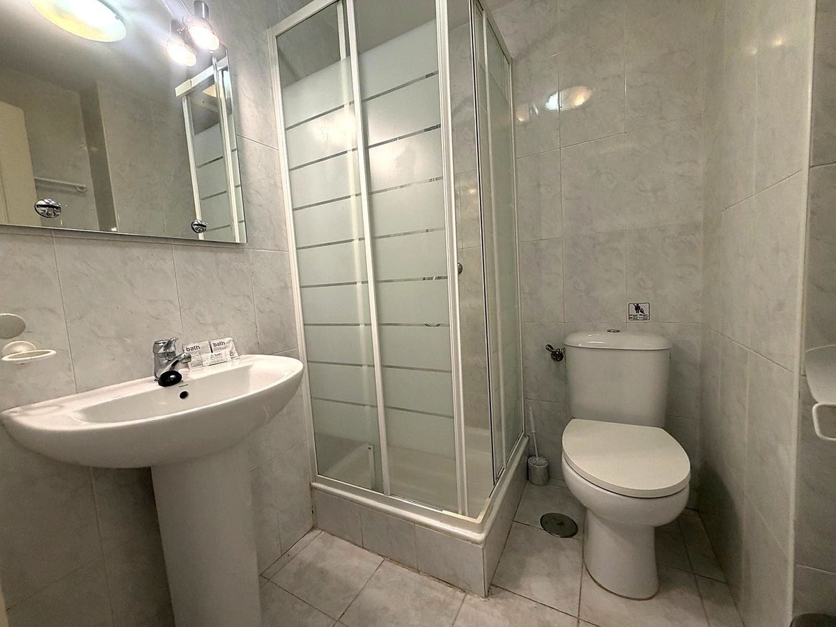 2 Bed Middle Floor Apartment in Mijas Golf