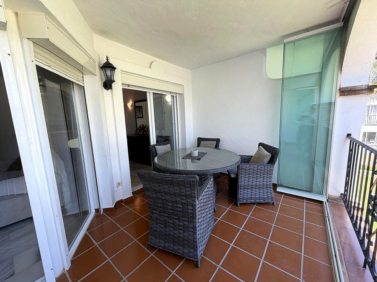 2 Bed Middle Floor Apartment in Mijas Golf