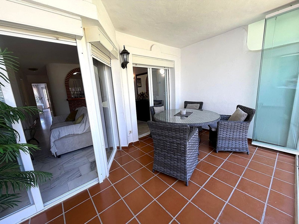 2 Bed Middle Floor Apartment in Mijas Golf
