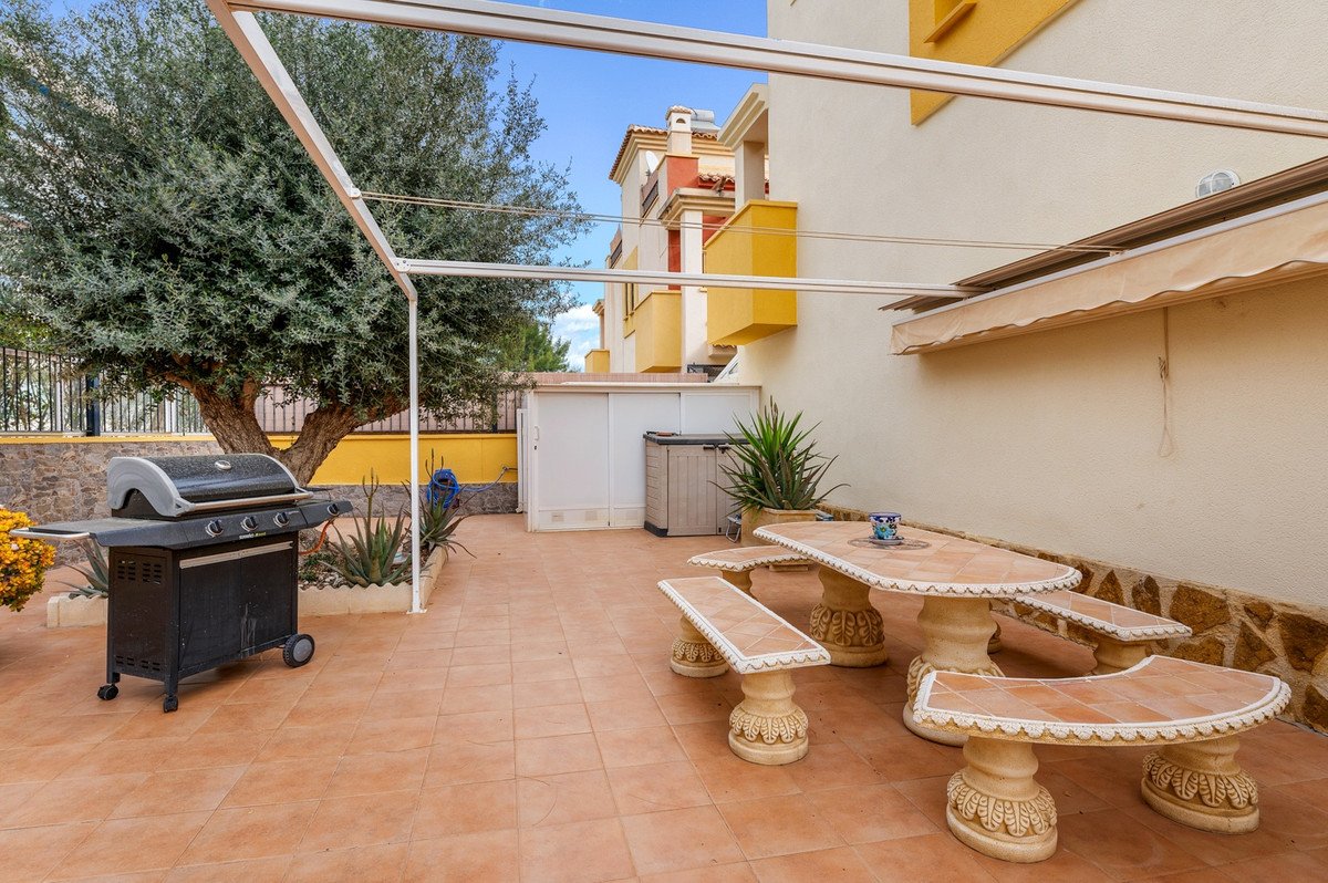 3 Bed Townhouse in Villamartin