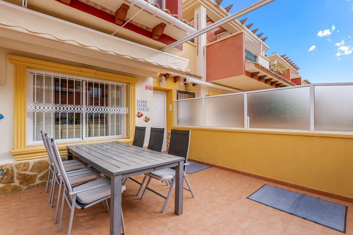 3 Bed Townhouse in Villamartin